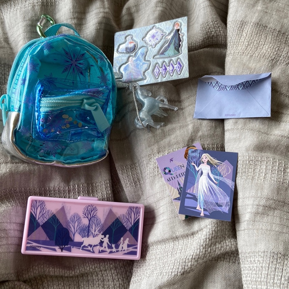 Shopkins real littles backpack Frozen